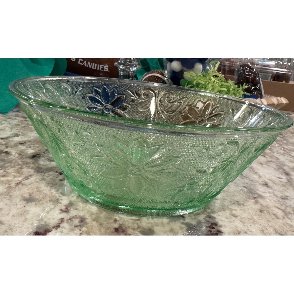 Vintage Indiana Daisy Light Green Depression Glass - Picture 3 of 5